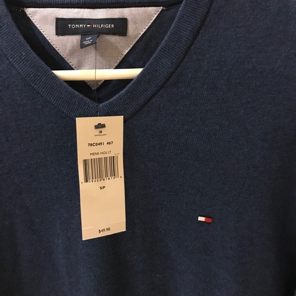 Tommy Hilfiger Other - NWT Tommy Hilfiger V-Neck